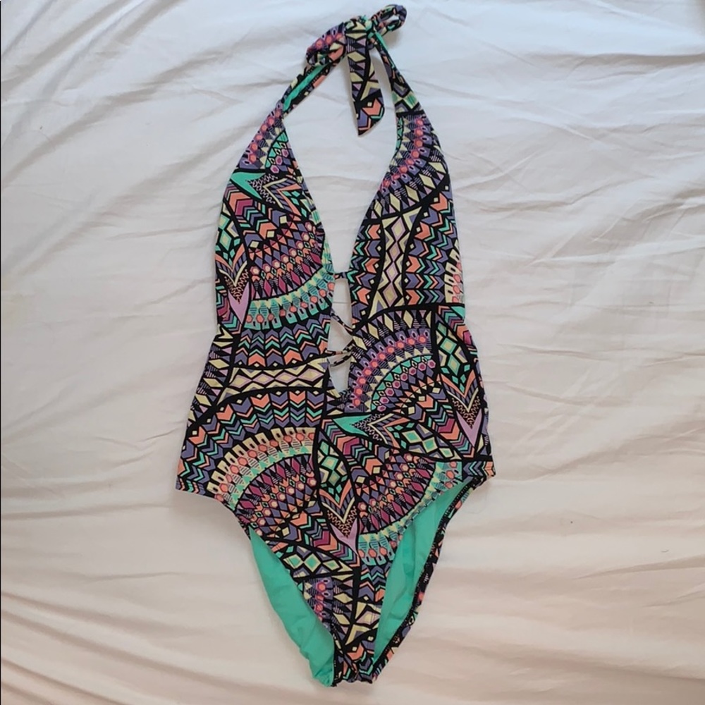 Bar III One Piece Sz M Swimsuit - Picture 1 of 5